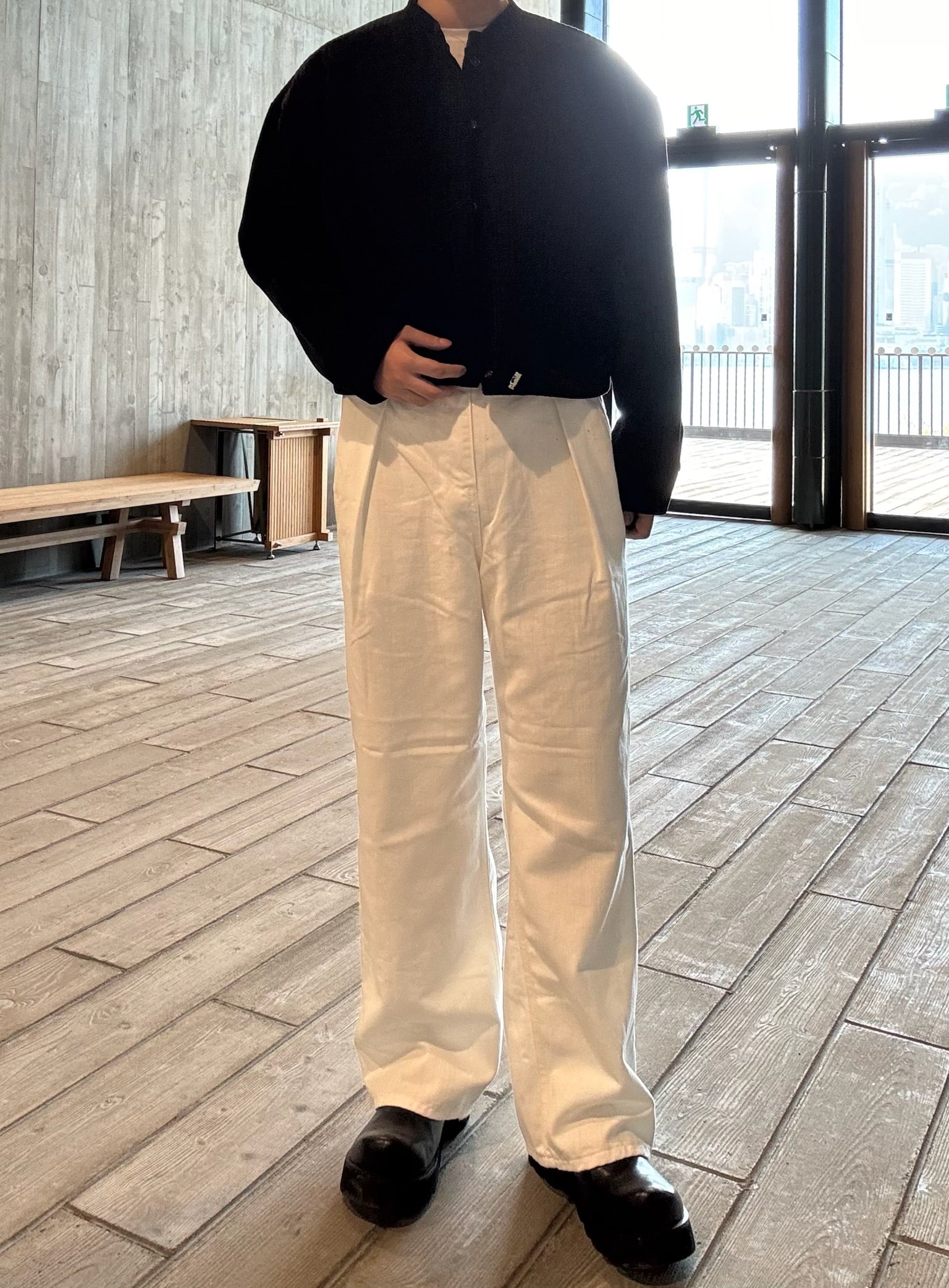 單褶寬鬆半鬆緊腰牛仔褲 (三色)